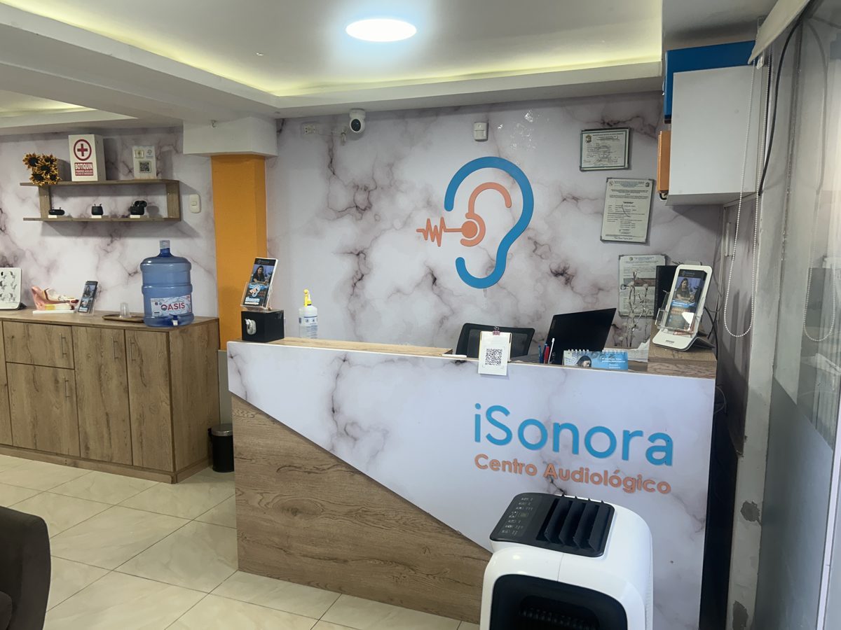 Consultorio iSonora Centro Audiológico en Nuevo Chimbote — instalaciones modernas